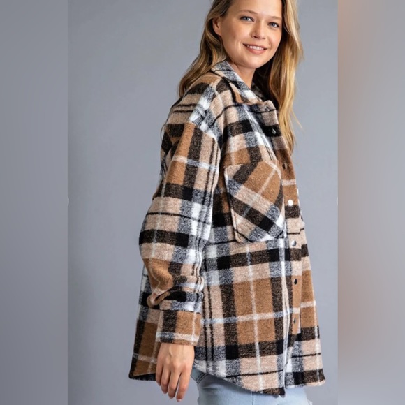 Maddie Yarn Dyed Checker Shacket Size M - Picture 2 of 8